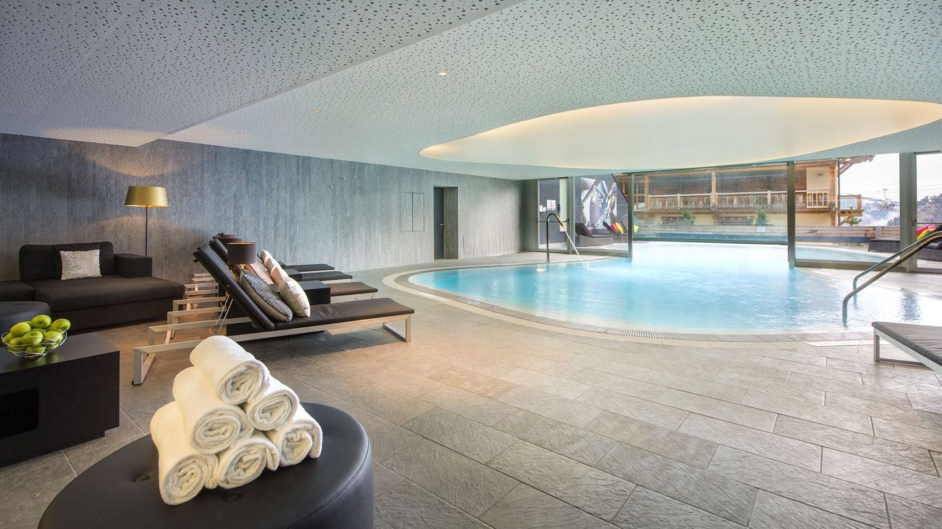 AWAY Spa Verbier Outdoor Pool